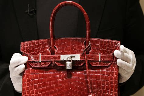 $20K Hermès Birkin bags ‘smell like marijuana’ .